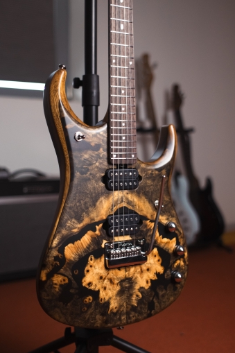 Ernie Ball Music Man JP15 - Butterscotch Burl BFR